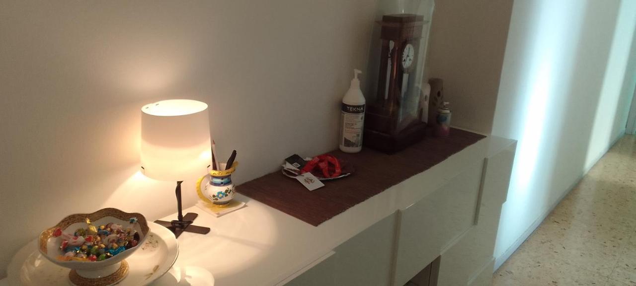 "House Of Lella" Appartamento 2 Camere Da Letto 米兰 外观 照片